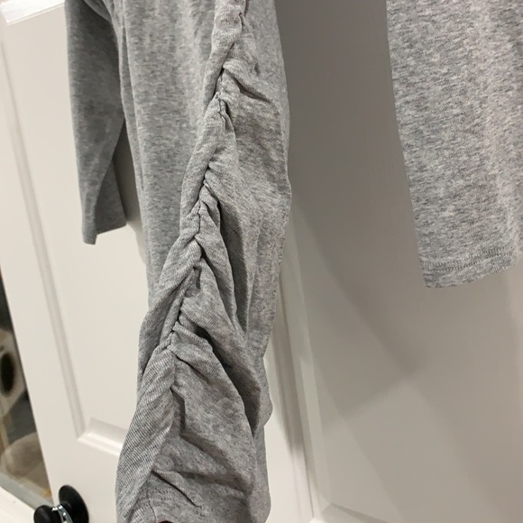 A pea in a Pod New without tags Maternity 3/4 Shirt - Picture 3 of 8